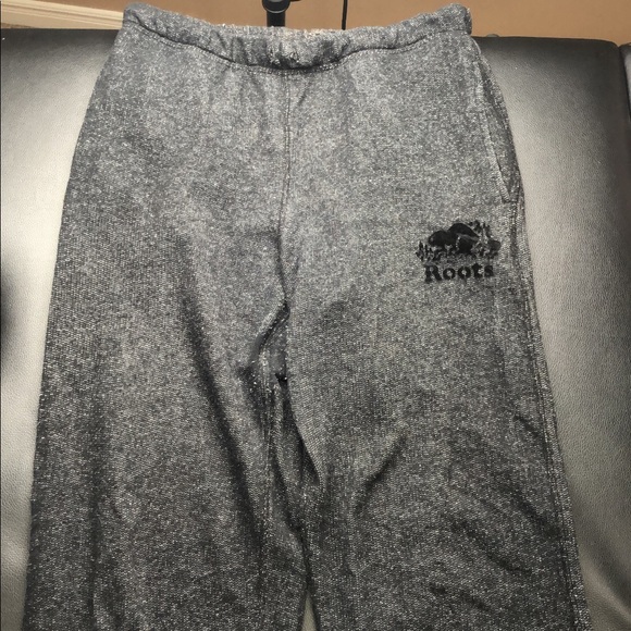 Black pepper ROOTS pants - Picture 2 of 4